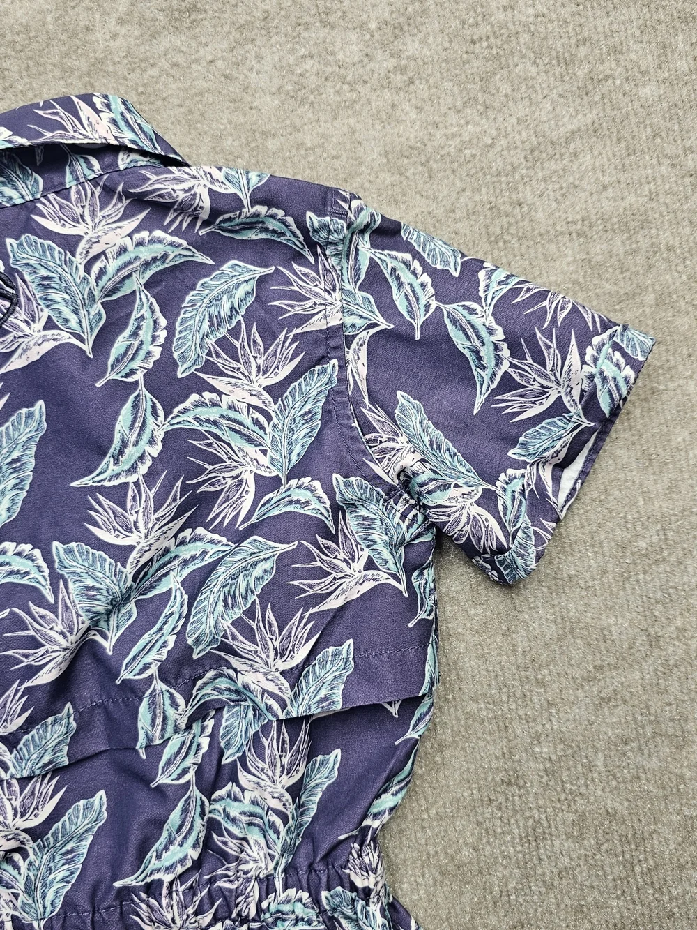 Magellan Outdoors Girls Size 5 Fishing Dress Purple Tropical Print UPF Vented